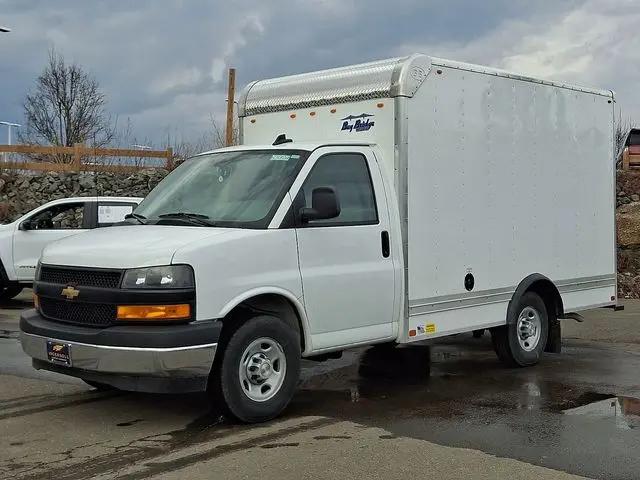 2025 Chevrolet Express Cutaway Work Van