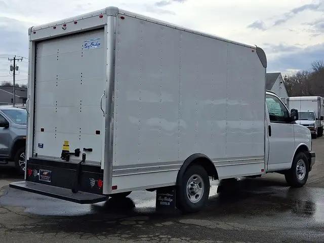 2025 Chevrolet Express Cutaway Work Van