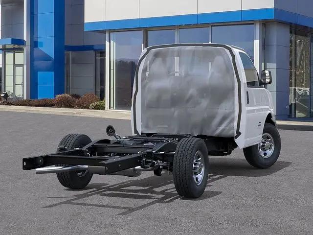 2025 Chevrolet Express Cutaway Work Van