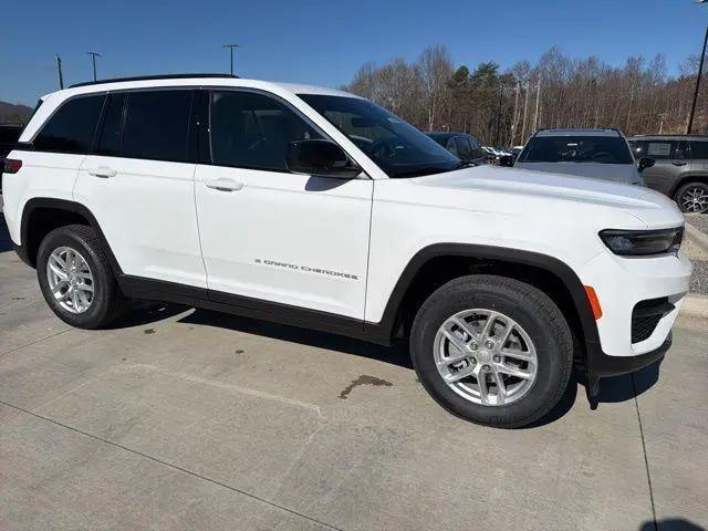 2026 Jeep Grand Cherokee Altitude 4x4