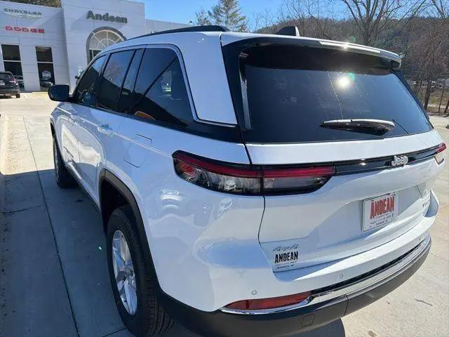 2026 Jeep Grand Cherokee Altitude 4x4