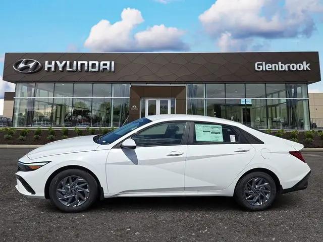 2026 Hyundai Elantra Hybrid Blue for sale in Fort Wayne, IN
