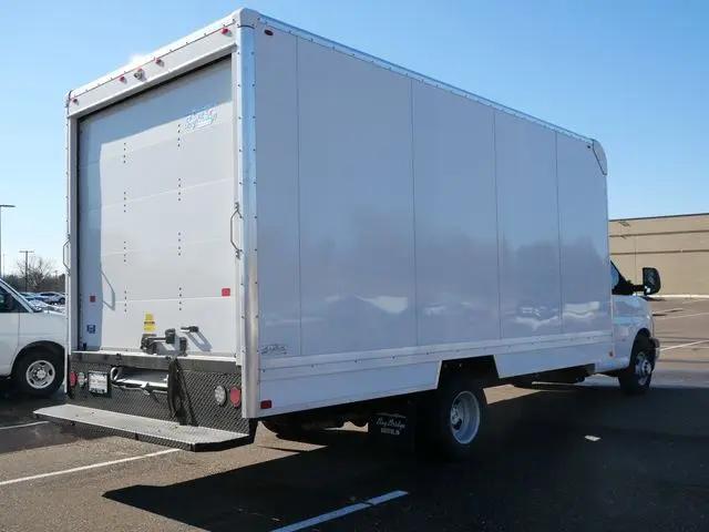 2025 Chevrolet Express Cutaway Work Van