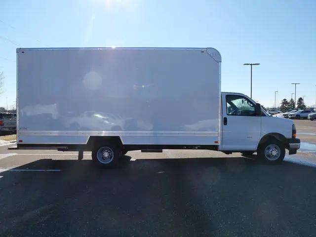 2025 Chevrolet Express Cutaway Work Van