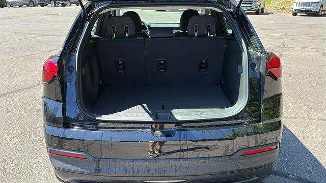 2027 Chevrolet Bolt LT FWD