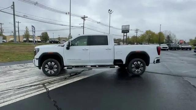 2026 GMC Sierra 2500HD Crew Cab, Standard Bed, Denali, 4WD