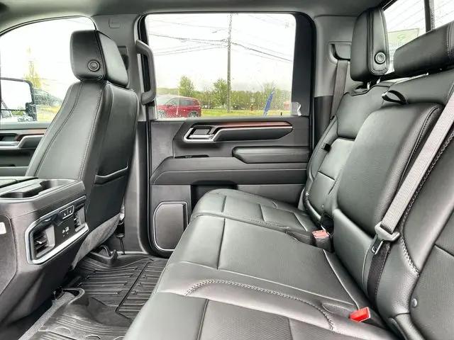 2026 GMC Sierra 2500HD Crew Cab, Standard Bed, Denali, 4WD