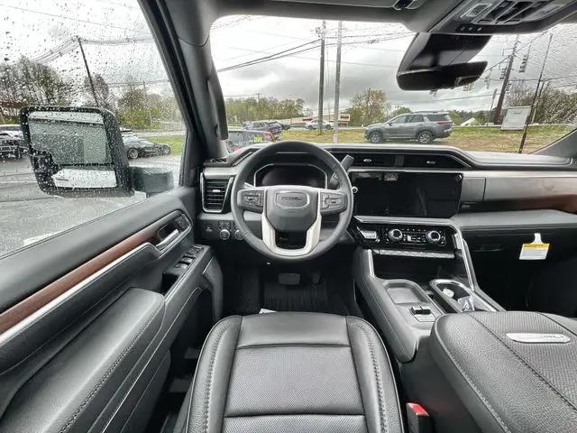2026 GMC Sierra 2500HD Crew Cab, Standard Bed, Denali, 4WD