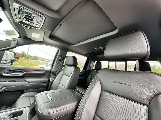 2026 GMC Sierra 2500HD Crew Cab, Standard Bed, Denali, 4WD