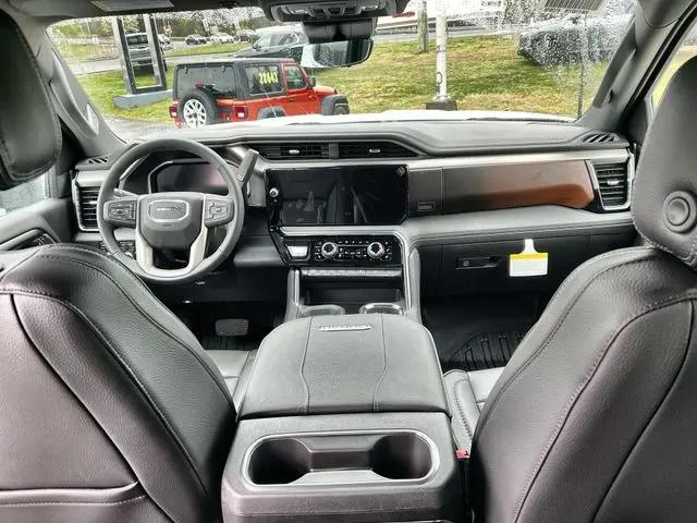 2026 GMC Sierra 2500HD Crew Cab, Standard Bed, Denali, 4WD