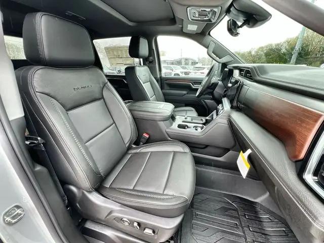 2026 GMC Sierra 2500HD Crew Cab, Standard Bed, Denali, 4WD