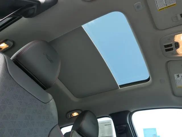 2027 Chevrolet Bolt RS FWD