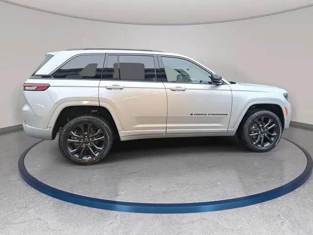 2026 Jeep Grand Cherokee Limited Reserve