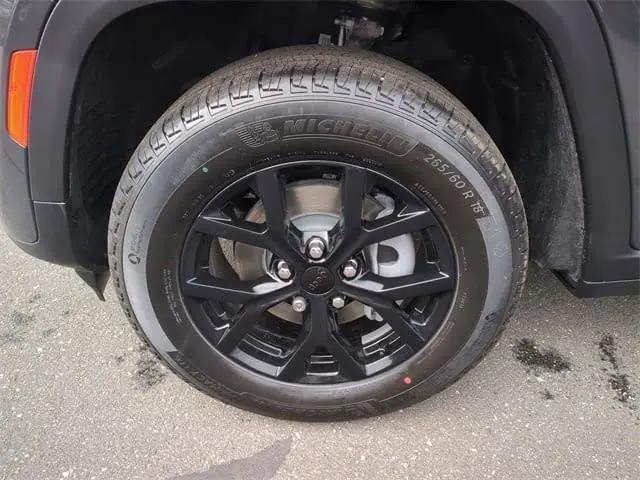 2026 Jeep Grand Cherokee Altitude 4x4