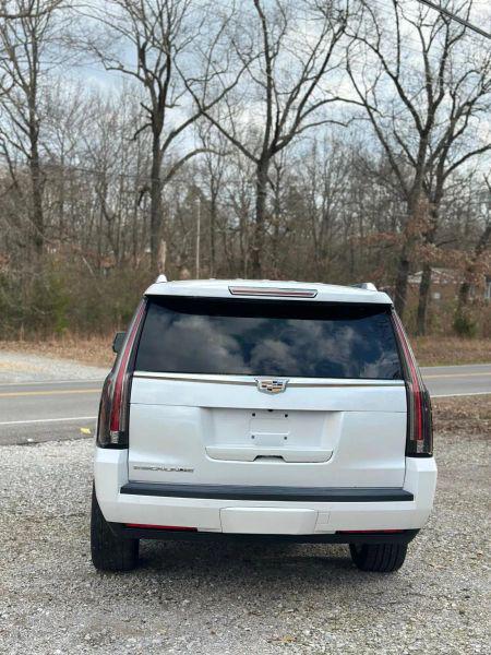 2016 Cadillac Escalade ESV Luxury Collection