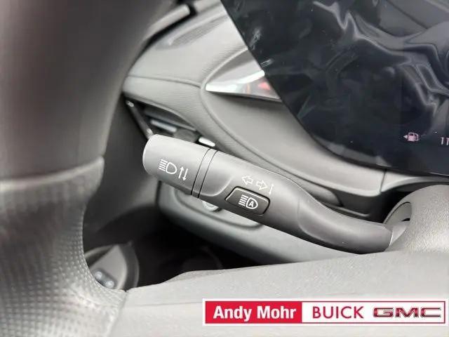 2026 Buick NV Preferred FWD