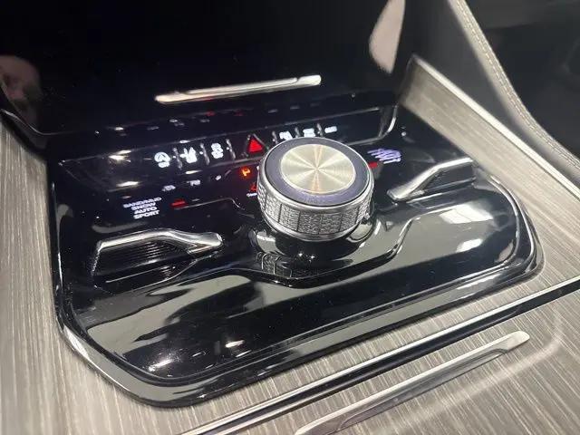 2024 Jeep Wagoneer Series III 4x4
