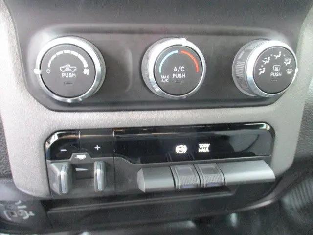 2023 Ram 3500 Tradesman Crew Cab 4x4 8' Box