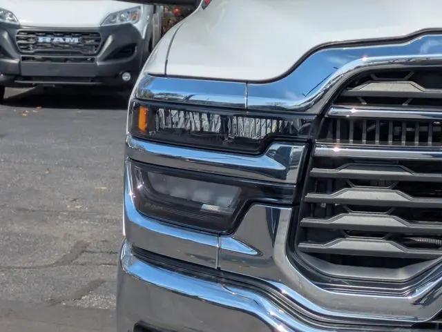2025 Ram 2500 Big Horn Crew Cab 4x4 6'4" Box