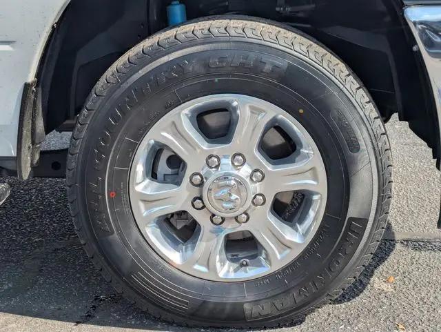 2025 Ram 2500 Big Horn Crew Cab 4x4 6'4" Box