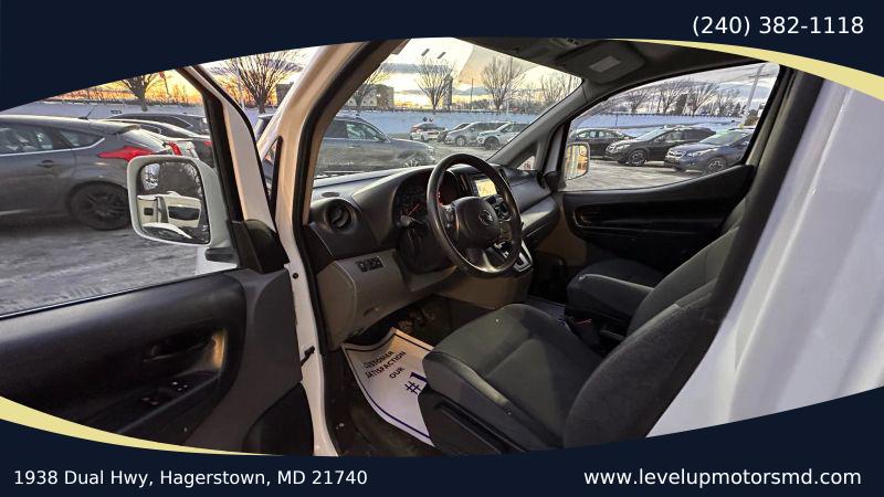 2014 Nissan NV200 SV