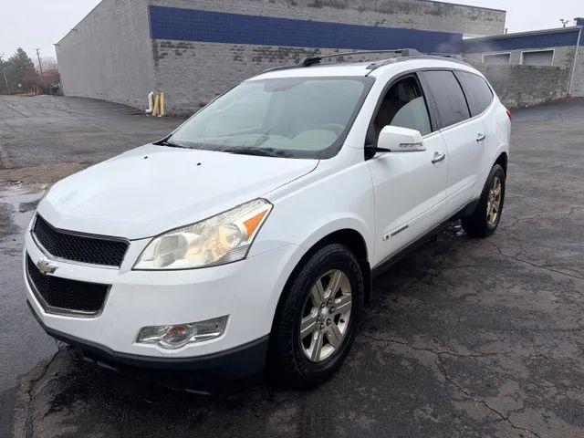 2009 Chevrolet Traverse LT for sale in Roseville, MI