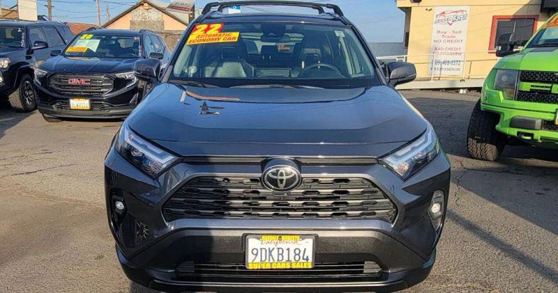 2022 Toyota RAV4 XLE Premium
