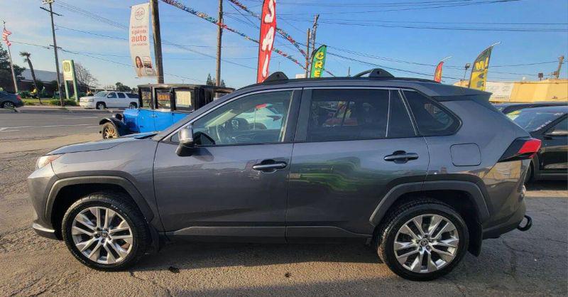 2022 Toyota RAV4 XLE Premium