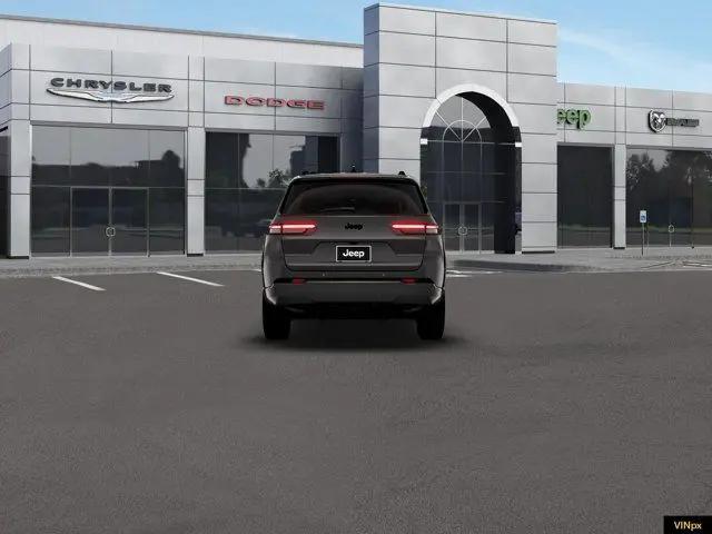 2026 Jeep Grand Cherokee L Laredo 4x4