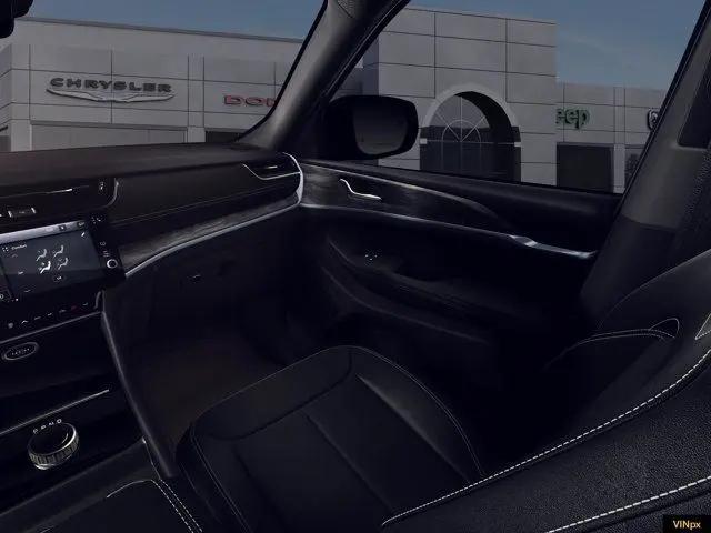 2026 Jeep Grand Cherokee L Laredo 4x4