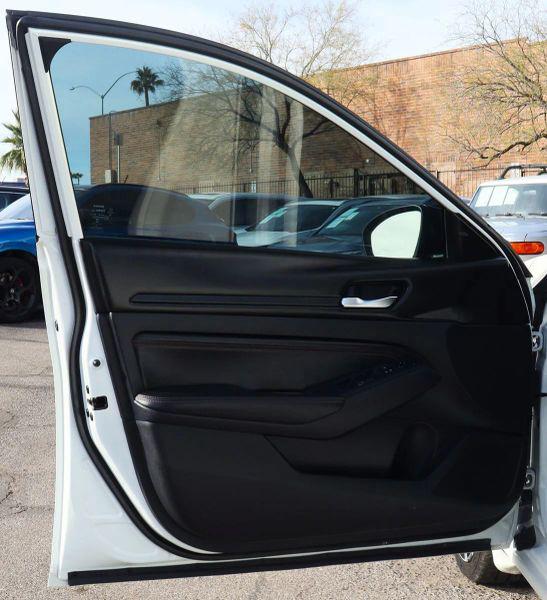 2020 Nissan Altima SR Intelligent AWD