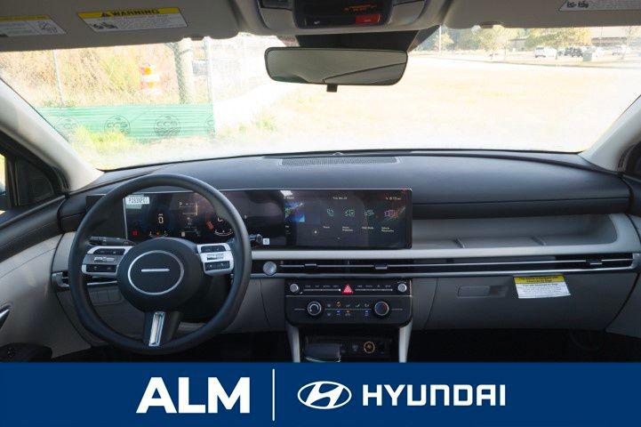 New 2026 White Pearl HYUNDAI SE FWD image 18