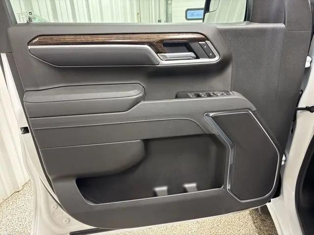 2025 GMC Sierra 1500 4WD Crew Cab Short Box Elevation with 3SB