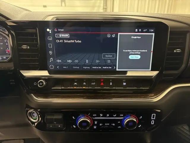 2025 GMC Sierra 1500 4WD Crew Cab Short Box Elevation with 3SB