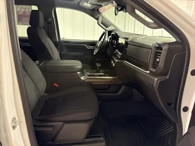 2025 GMC Sierra 1500 4WD Crew Cab Short Box Elevation with 3SB