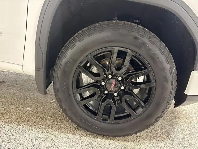 2025 GMC Sierra 1500 4WD Crew Cab Short Box Elevation with 3SB