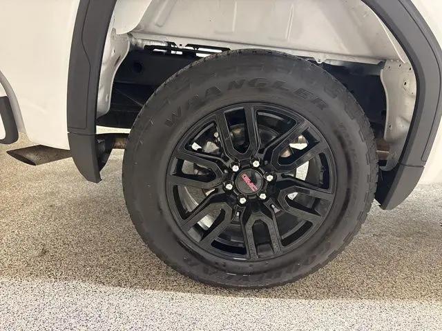 2025 GMC Sierra 1500 4WD Crew Cab Short Box Elevation with 3SB