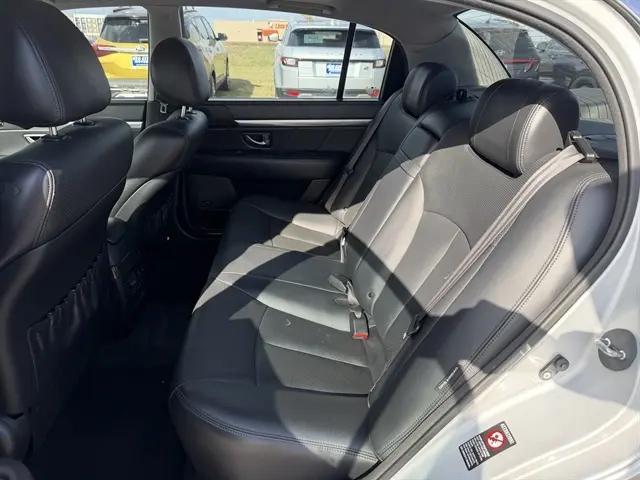 2008 Kia Amanti Base