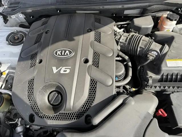 2008 Kia Amanti Base