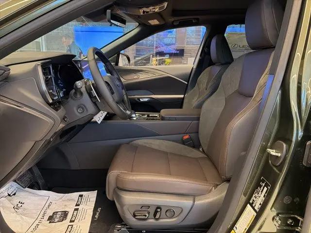 2026 Lexus RX 450h+ Luxury