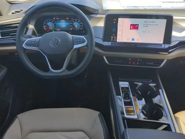 2026 Volkswagen Atlas Cross Sport SE with Technology