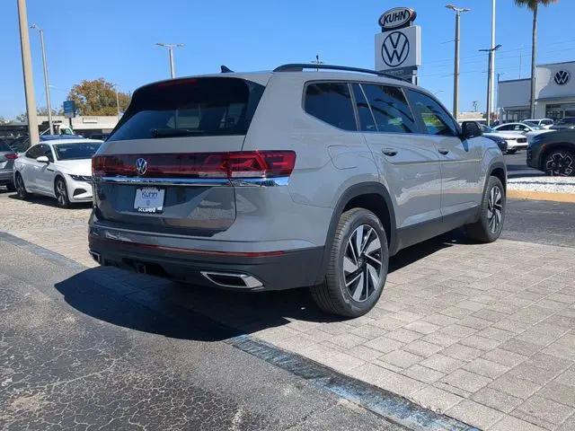 2026 Volkswagen Atlas SE with Technology