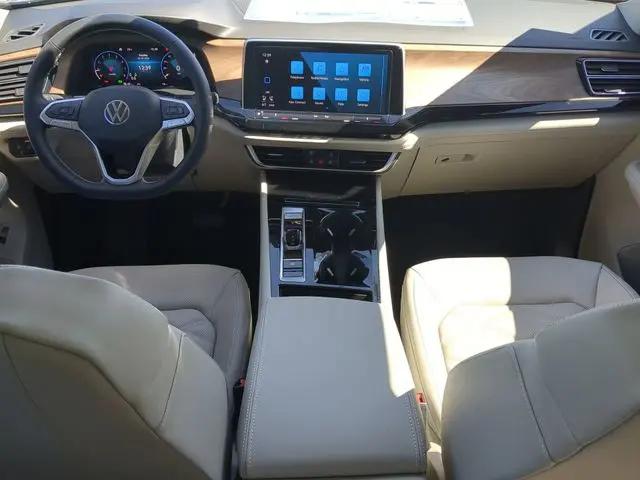 2026 Volkswagen Atlas SE with Technology
