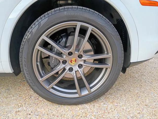 2020 Porsche Cayenne Cayenne