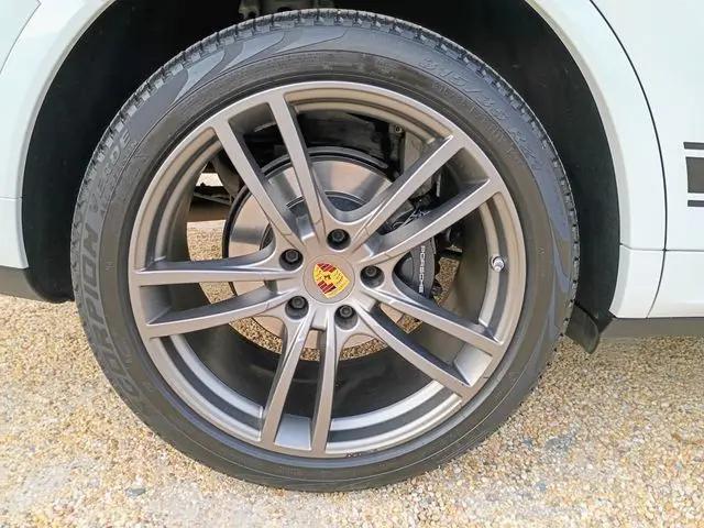 2020 Porsche Cayenne Cayenne