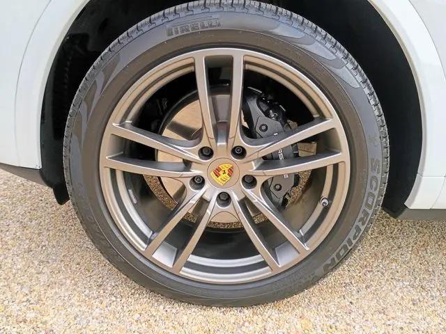 2020 Porsche Cayenne Cayenne