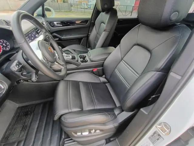 2020 Porsche Cayenne Cayenne