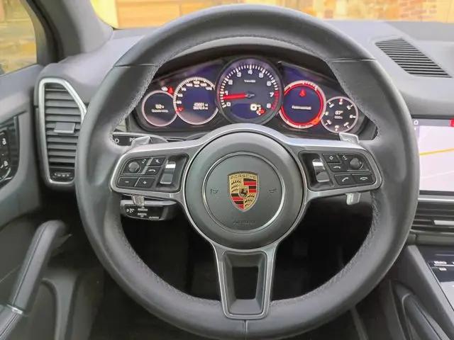 2020 Porsche Cayenne Cayenne