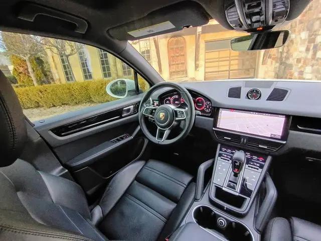 2020 Porsche Cayenne Cayenne