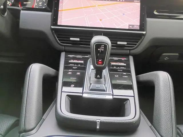 2020 Porsche Cayenne Cayenne